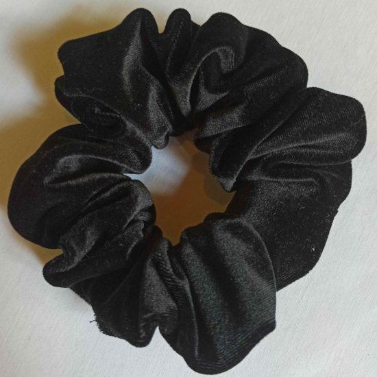 Μαύρο βελούδινο scrunchie