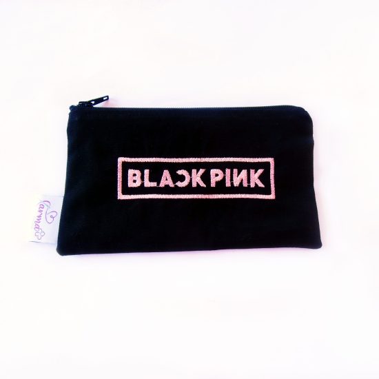 ifasmatini-kasetina-black-pink-gia-koritsi